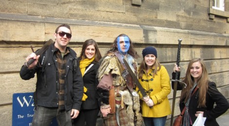 William Wallace siendo amable con los turistas