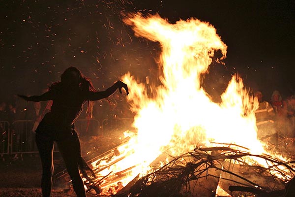 Hoguera en el festival del fuego de Edimburgo, también llamado Beltane